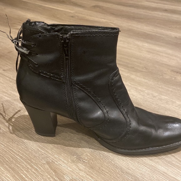 Tamaris black ankle boots - Picture 7 of 11